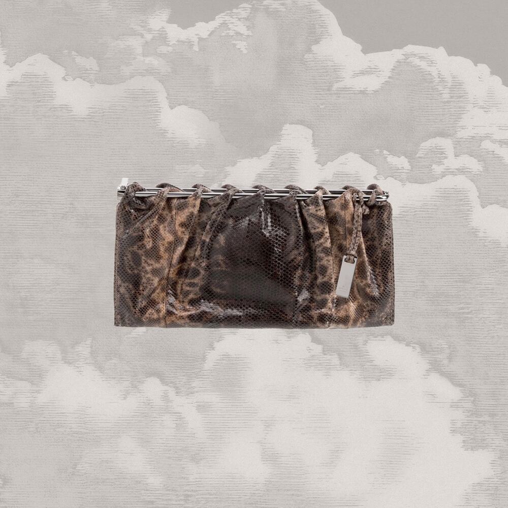 GUCCI Tom Ford karung leather clutch 1999 vintage minimalist y2k bag exotic skin
